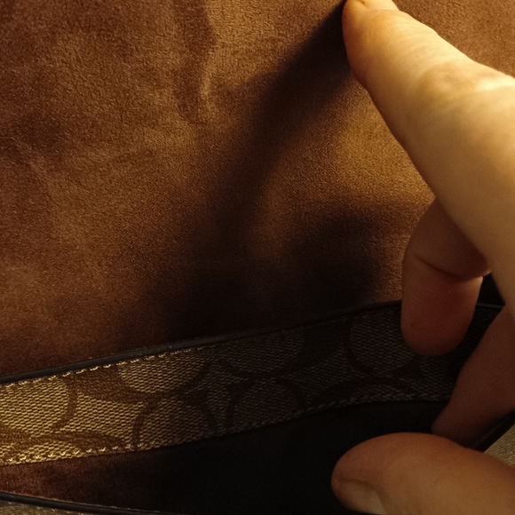 Coach Wristlet, Authentic - Picture 4 of 6
